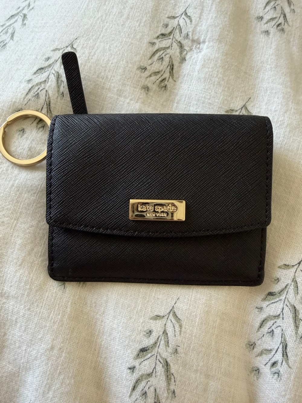 NEW kate spade black saffiano card case with gold-tone key ring